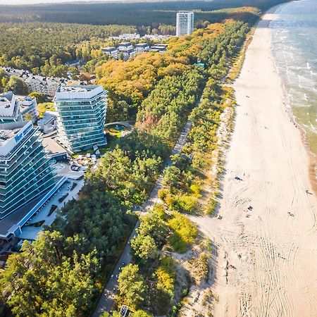Royallux Apartment Waves Resort & Spa - Sea View From Balcony By Renters Prestige Miedzyzdroje Bagian luar foto
